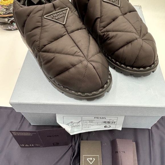 Women’s Prada re-nylon triangle logo padded draw cord snow boots size 39 Italy - Picture 2 of 11